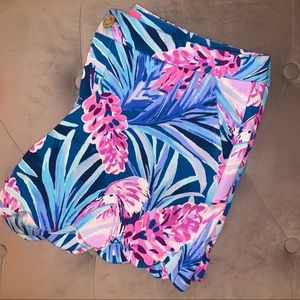 Lilly Pulitzer 5” Buttercup Shorts